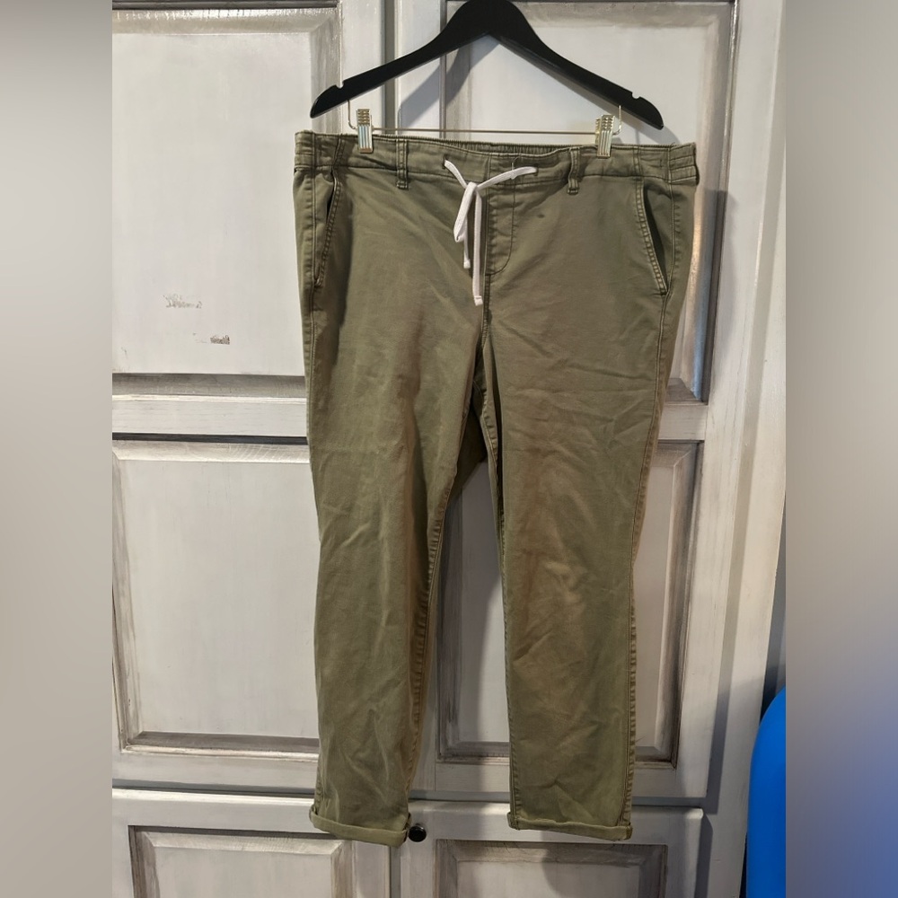 Torrid size 2R cropped drawstring pants
